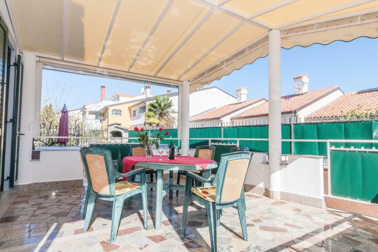 Villa California Пореч Экстерьер фото