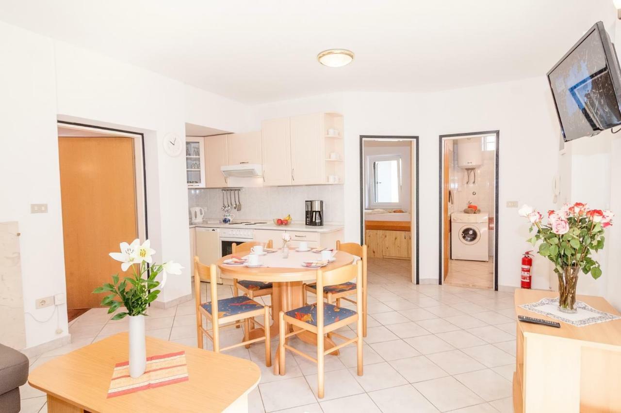 Villa California Пореч Экстерьер фото
